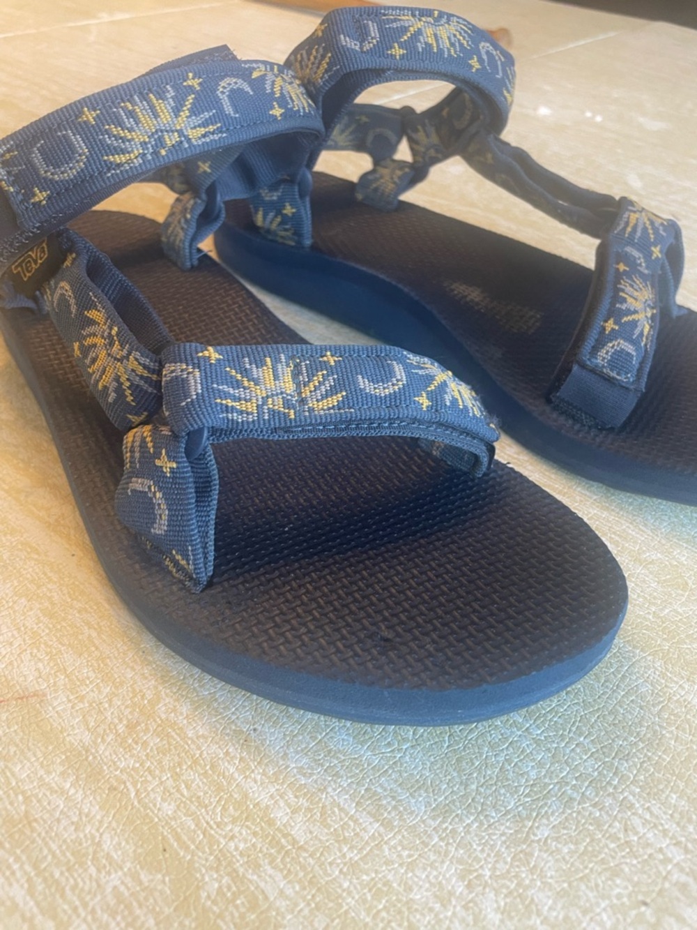 Teva Navy Sandals with Yellow Accent Pattern women’s eight 8 - Picture 4 of 11